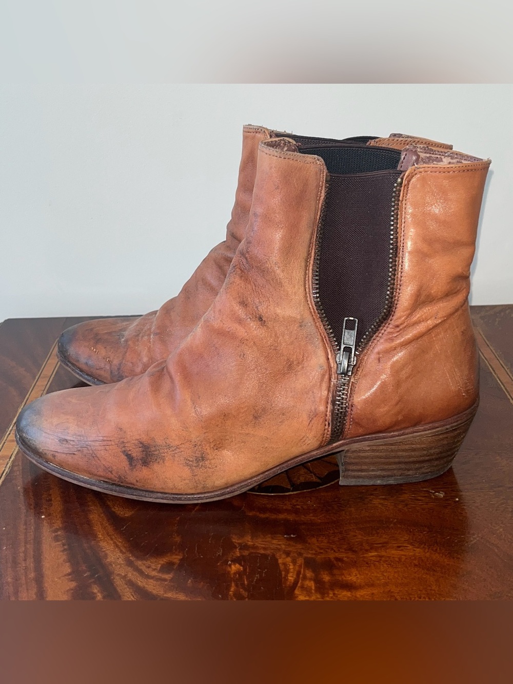 Sam Edelman ankle boots open zippers. Size 7.5 Genuine Leather. 1 inch heels